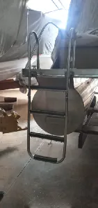 Clique para visualizar Pier em alumínio revestido com madeira e/ou EVA