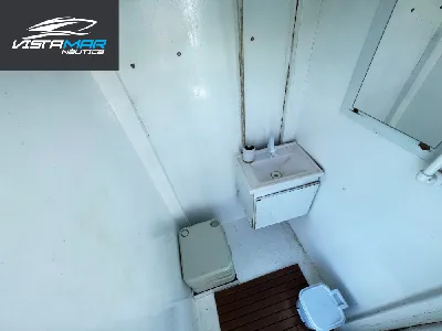 Clique para visualizar Catamarã - Balsa 28 pés 2022 com Evinrude 115hp