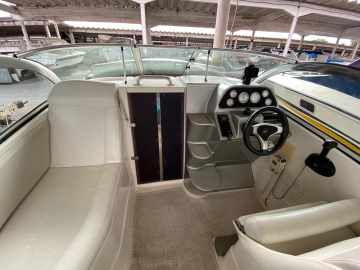 Solara 230 Cabin