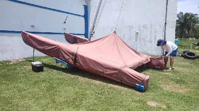 Clique para visualizar Catamarã da classe Tornado