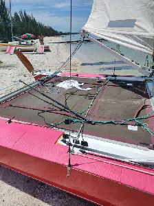 Clique para visualizar Catamarã da classe Tornado