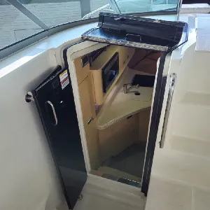 Clique para visualizar Sea Ray 280 Sundancer