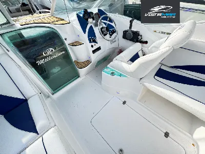 Clique para visualizar Lancha Millenium 24 pés