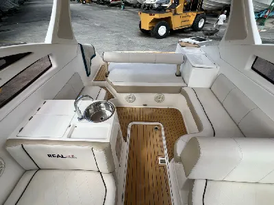 Clique para visualizar REAL 275 Cabinada com Motor Mercury 250HP