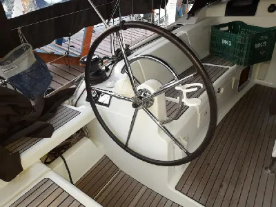 Clique para visualizar Sun Odyssey 439