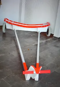 Clique para visualizar Carretinha de encalhe veleiro Dingue Holos nova