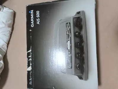 Clique para visualizar Receptor localizador Ais 600 Garmin