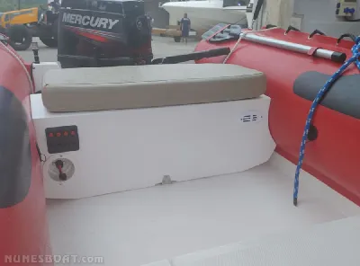 Clique para visualizar BOTE ZEFIR 4.4