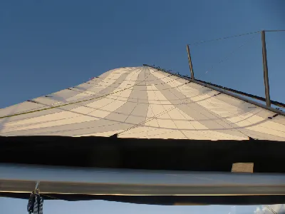 Clique para visualizar Fast 365 com a popa aumentada