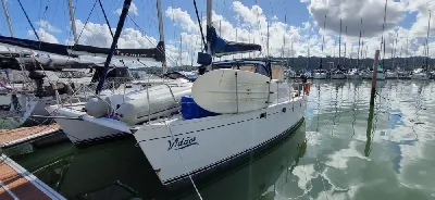 Clique para visualizar Catamarã Jacaré 28