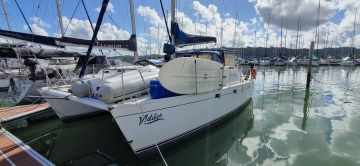 Catamarã Jacaré 28