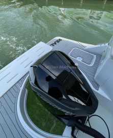 Lancha Real 28 com motor de popa - Mercury Yamaha