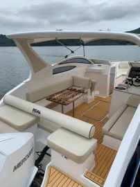 Lancha Real 28 com motor de popa - Mercury Yamaha