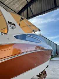 Barco com motor de popa - Real 280 Special Deck