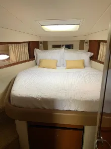 Clique para visualizar Sea Ray 395 Sundancer