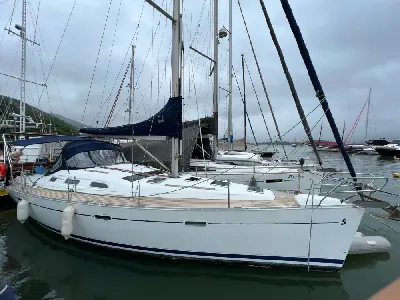 Clique para visualizar Beneteau 393