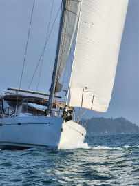Oceanis 54
