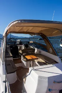 Clique para visualizar Triton 300 Sport