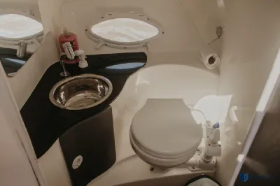 Clique para visualizar Triton 300 Sport