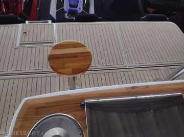 Ventura 400