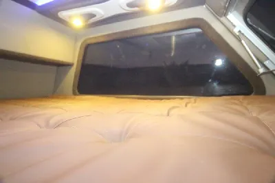 Clique para visualizar FLY 350 VS reformada e em ótimo estado