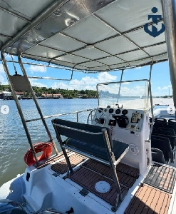 SR 760 Tour reformado 2021 + parelha Yamaha 150hp 