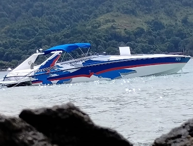 Intermarine Scarab 38 com 2x Volvo Kad 42 Diesel