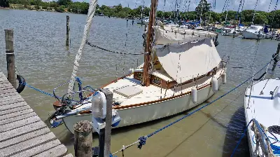 Veleiro Action 10.5m