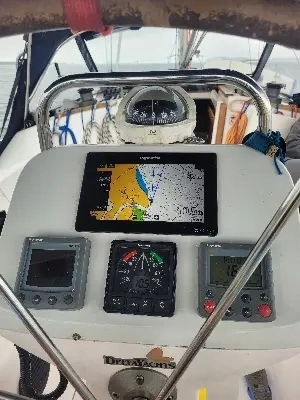 Delta 36 – Ar condicionado e gerador