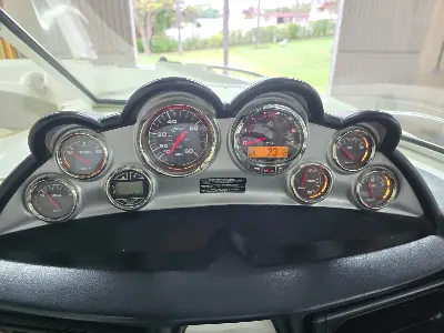 Clique para visualizar Bayliner 250 BR