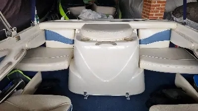 Clique para visualizar Bayliner Capri 2150 ZX