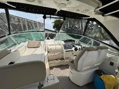 Clique para visualizar Sea Ray 375 Sundancer