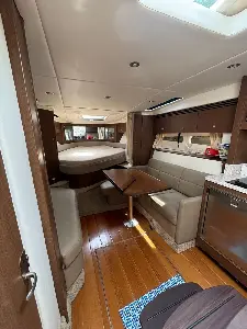 Clique para visualizar Sea Ray 375 Sundancer