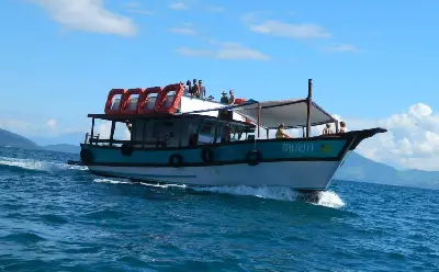 Grande Traineira de Turismo 102 Passageiros