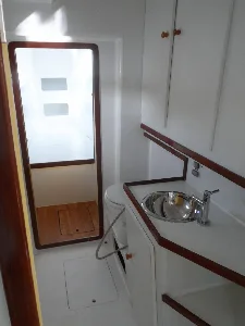 Clique para visualizar Catamarã Bate Vento a motor - BV 36 Trawler