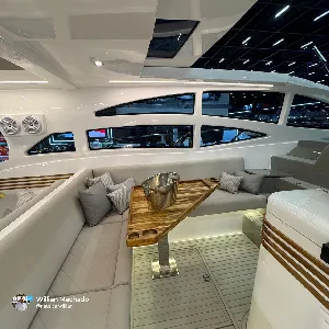 Clique para visualizar Lancha Real 42 Hardtop com parelha de popa 300HP