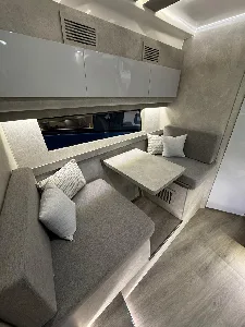 Clique para visualizar Lancha Real 42 Hardtop com parelha de popa 300HP