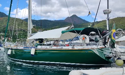 Clique para visualizar CLÁSSICO SKYE JOHN ALDEN 51 PÉS - ANO 1982