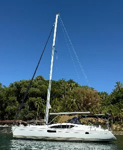 Clique para visualizar JEANNEAU SUN ODYSSEY DS 45 PÉS – ANO 2011