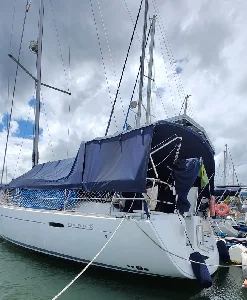 Clique para visualizar BENETEAU OCEANIS 43 PÉS - ANO 2009