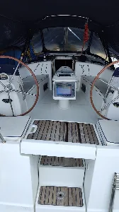 Clique para visualizar BENETEAU OCEANIS 43 PÉS - ANO 2009