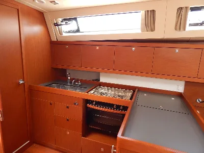 Clique para visualizar BENETEAU OCEANIS 41 PÉS – ANO 2013