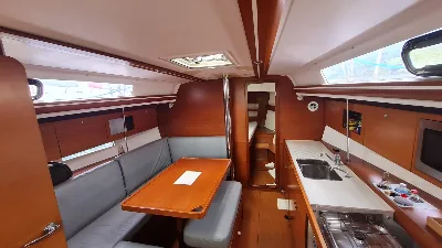 DUFOUR 375 GRAND LARGE - 37 PÉS – ANO 2011