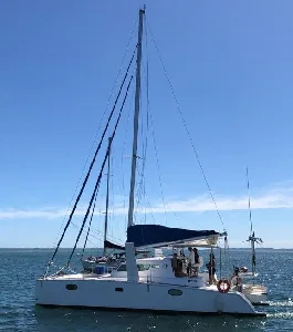 CATAMARÃ BV 36 PÉS – ANO 2010