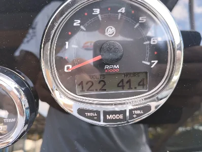 Clique para visualizar Triton 250 Cab