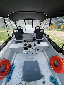 Clique para visualizar Lancha para lazer ou táxi Náutico