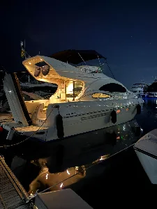 Clique para visualizar Intermarine 380 Full