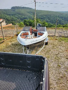 Lancha Focker 180 - Ano 2000 com Motor 90 hp