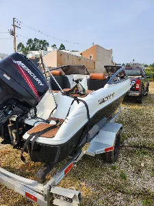 Lancha Focker 180 - Ano 2000 com Motor 90 hp