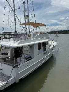 Clique para visualizar Beneteau Swift Trawler 44